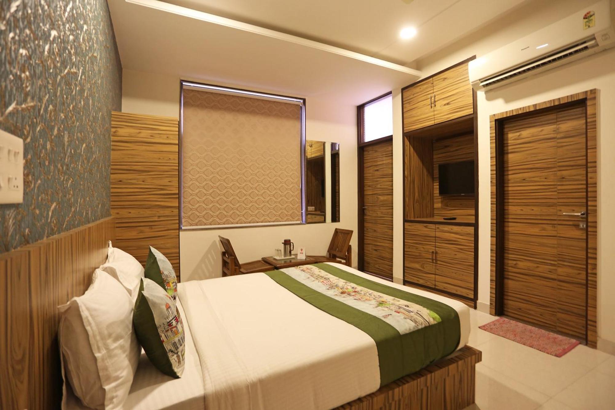 Super Capital O Swastika Hotel Jaipur Luaran gambar