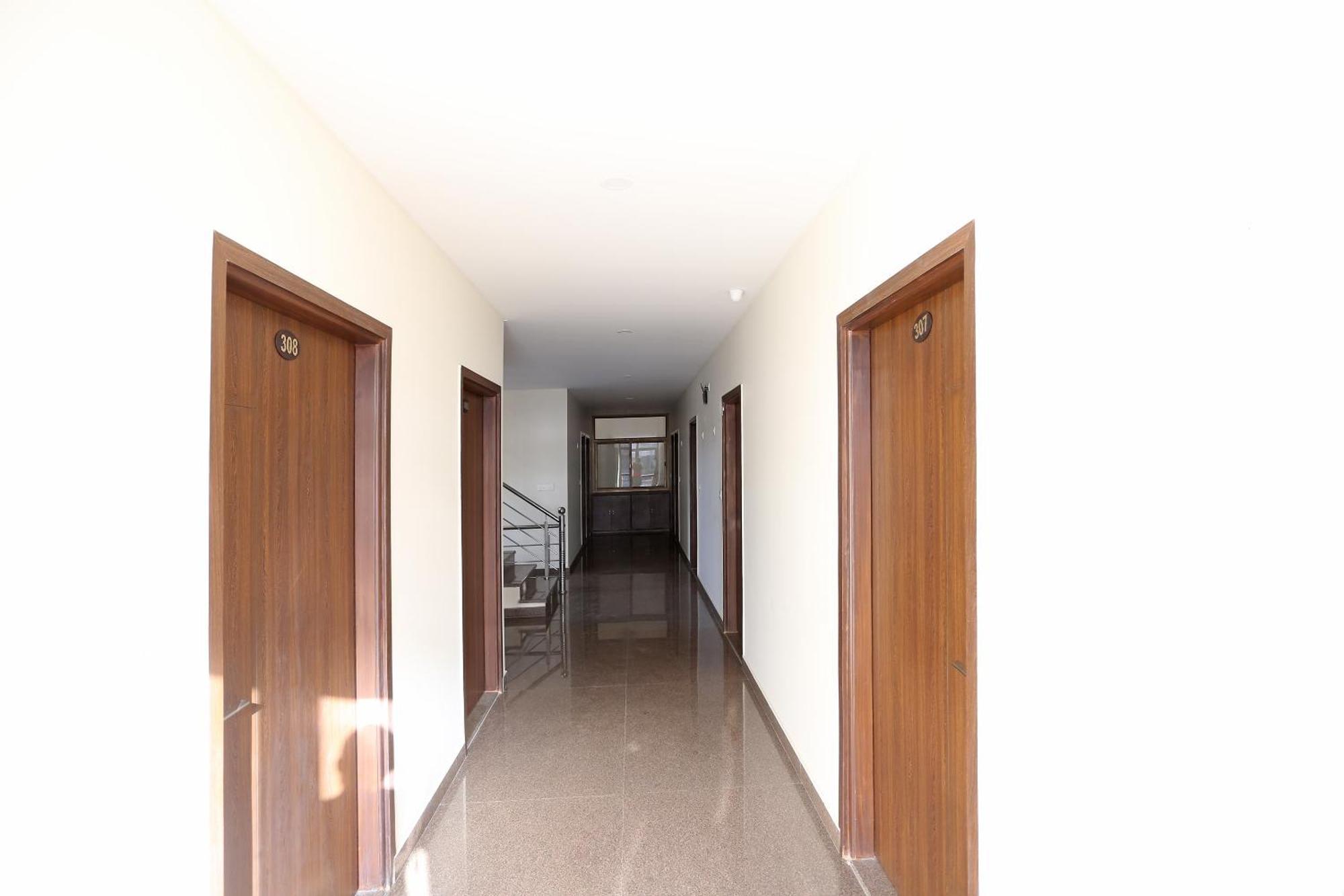 Super Capital O Swastika Hotel Jaipur Luaran gambar